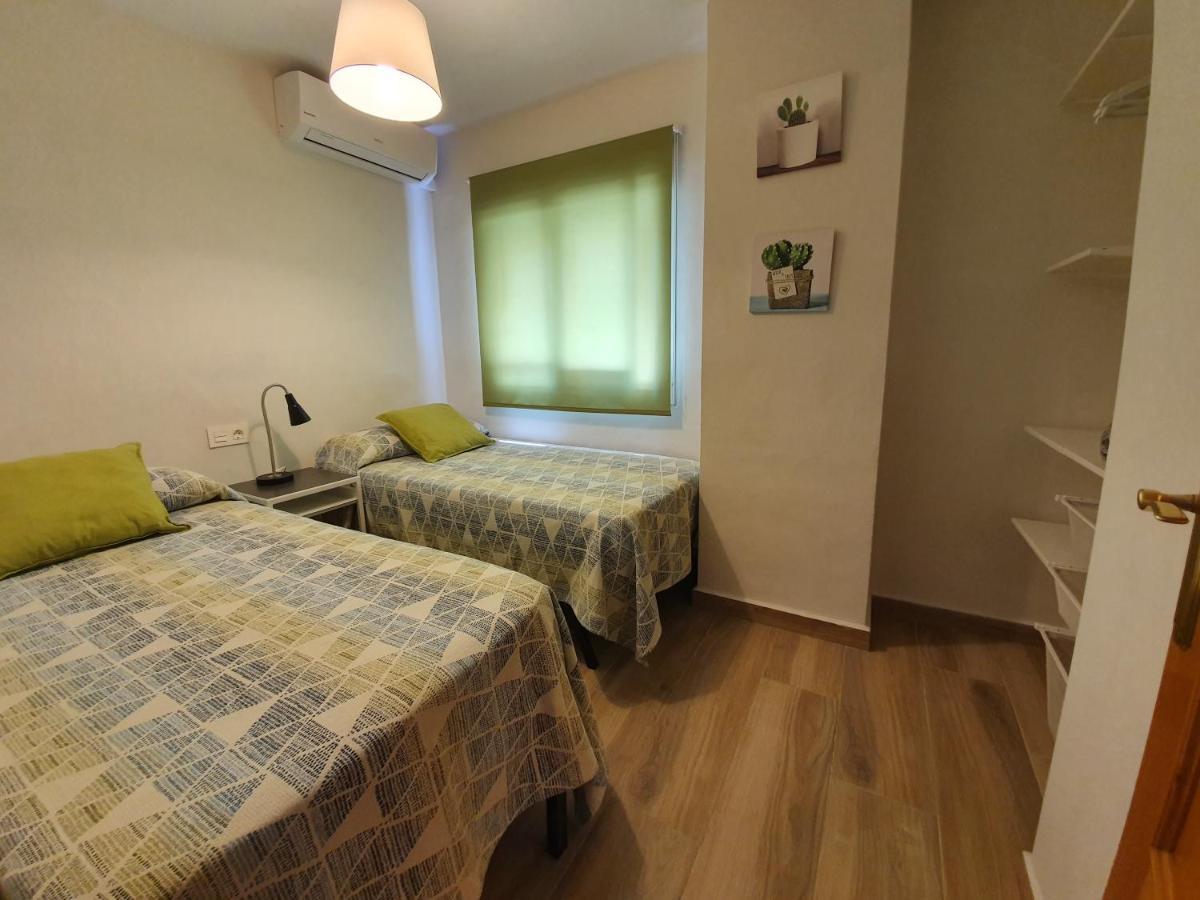 Galvez Flat, At Principal Railway Station In Malaga Apartment ภายนอก รูปภาพ